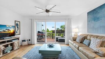 Kondominium, Beberapa Tempat Tidur (Sandcastle 20 -Navarre a Dull Moment) | Area keluarga | TV