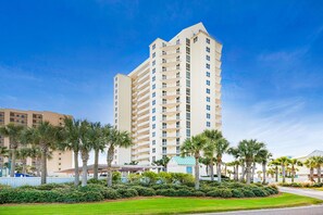 Apartment, Mehrere Betten (Belle Mer 1102) | Außenbereich