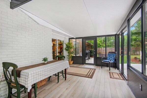 Ferienhaus, Mehrere Betten (You, Me and The Sea) | Unterkunftsgelände