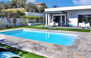 Pool - Awesome home in Caromb (Caromb)