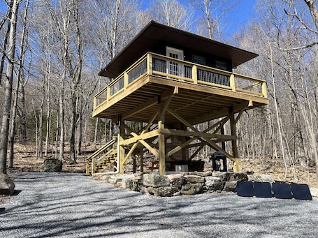 Exterior. The Crows Nest