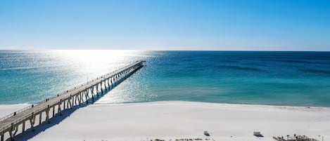 Condo, varias camas (Summerwind Center 1301) | Playa | En la playa