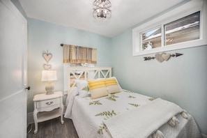3 bedrooms, WiFi, bed sheets