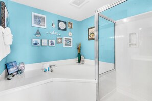 Condo, Multiple Beds (Summerwind Center 704) | Bathroom | Soap, toilet paper - Summerwind Center 704 (Navarre)
