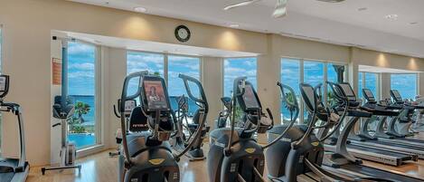 Condo, varias camas (Portofino Island Resort 5-1708) | Sala de fitness