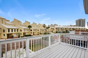House, Multiple Beds (Southern Comfort) | Property grounds - Southern Comfort (Navarre)