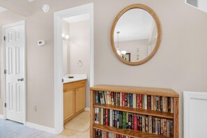 Condo, várias camas (Sugar Beach F-27) | Parte interna