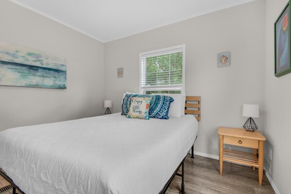 House, Multiple Beds (Beachin' Fun) | 3 bedrooms, WiFi - Beachin' Fun (Navarre)