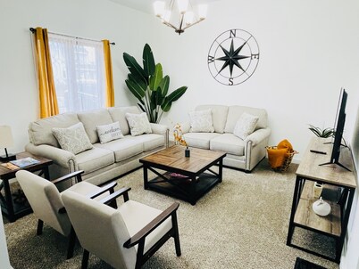 Spacious Family Abode in the historic Creston