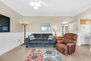 Condo, Multiple Beds (South Harbour 12E) | Living area