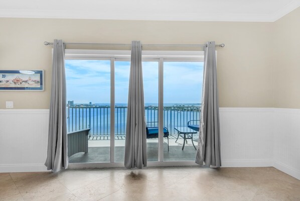 Condo, Multiple Beds (South Harbour 12E) | Interior