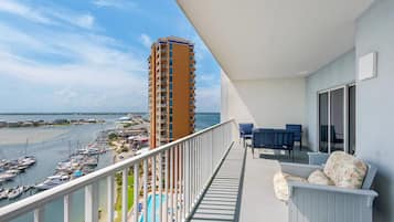 Apartment, Mehrere Betten (South Harbour 12E) | Terrasse/Patio