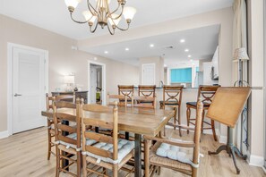 Condo, Multiple Beds (Emerald Dolphin unit 610) | Dining - Emerald Dolphin Unit 610 (Pensacola Beach)