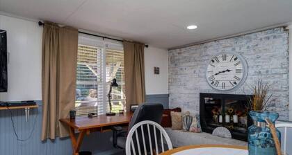 Adorable private one bedroom beach apartment