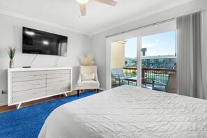 Townhome, Multiple Beds (Turtle Hideaway)