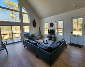 Smart TV, books, stereo - Secluded waterfront getaway with hot tub,fire pit, and private dock.  (Marion Station)