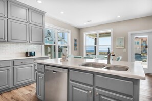 บ้านพัก, หลายเตียง (Para-Dise) | ครัวส่วนตัว | เตาอบ, เตาปิ้งขนมปัง, กระดาษอเนกประสงค์