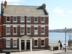 Exterior - Waimea Apartment 4 | Best Sea View, Beach Front, Parking, Scarborough (North Yorkshire)