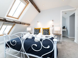 3 Schlafzimmer, BĂŒgeleisen/BĂŒgelbrett, Reisekinderbett, WLAN