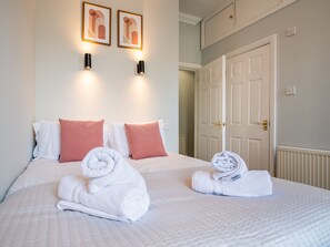 1 Schlafzimmer, Bügeleisen/Bügelbrett, Reisekinderbett, WLAN