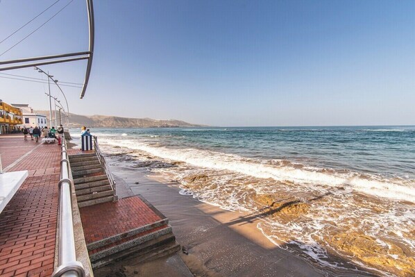Beach - Home2Book Spacious & Bright Apt in Las Palmas City (Las Palmas de Gran Canaria)