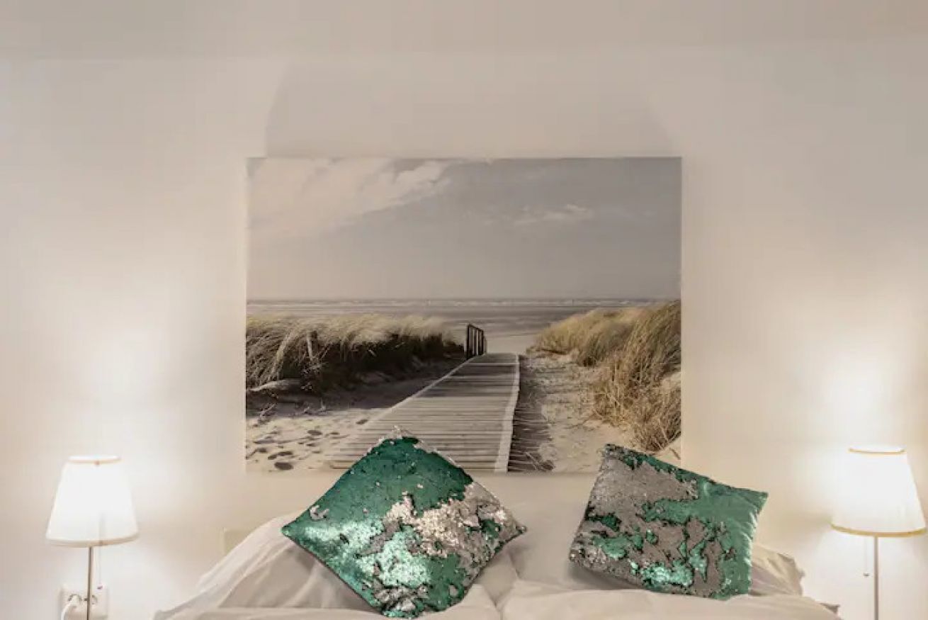 1 habitación, tabla de planchar con plancha, wifi y ropa de cama 