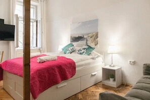 1 makuuhuone, silitysrauta/-lauta, Wi-Fi, vuodevaatteet