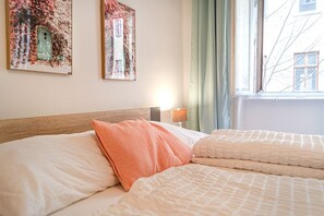 1 bedroom, iron/ironing board, WiFi, bed sheets