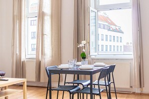 Dining - Ideal 2BR Apartment in a Central Area (Vienna)