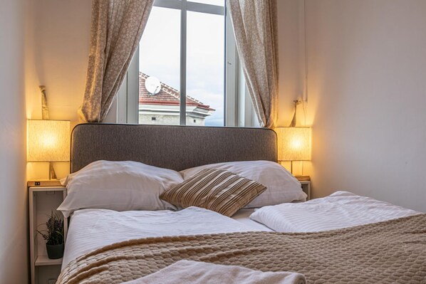 1 chambre, fer et planche à repasser, Wi-Fi, draps fournis