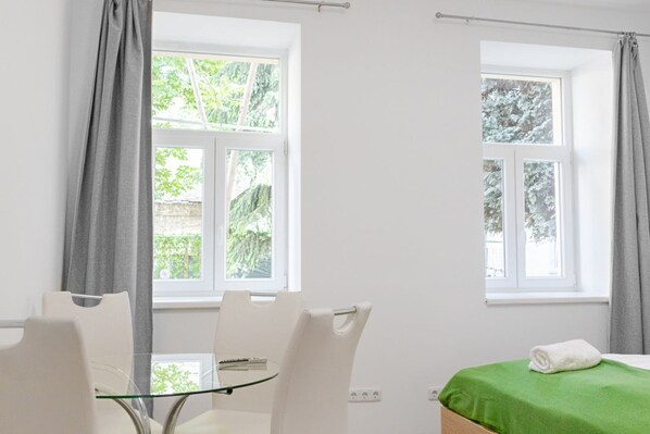 2 Schlafzimmer, WLAN, Bettwäsche