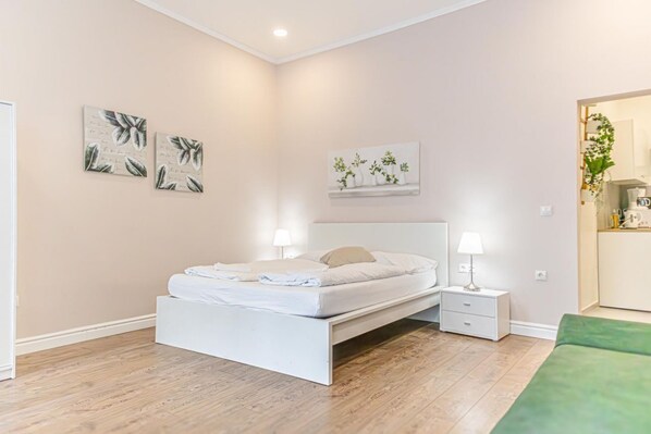 1 bedroom, WiFi, bed sheets