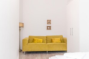 Interior - Ideal 2BR - Lovely for Longstays (Vienna)