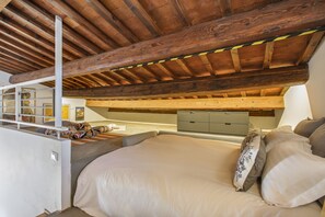 1 chambre, bureau, fer et planche à repasser, Wi-Fi