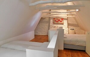 3 bedrooms, travel cot, free WiFi, bed sheets - Maison De Vacances Lou Tornoli (Daglan)