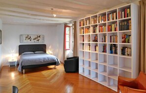 3 Schlafzimmer, Reisekinderbett, kostenloses WLAN, Bettwäsche