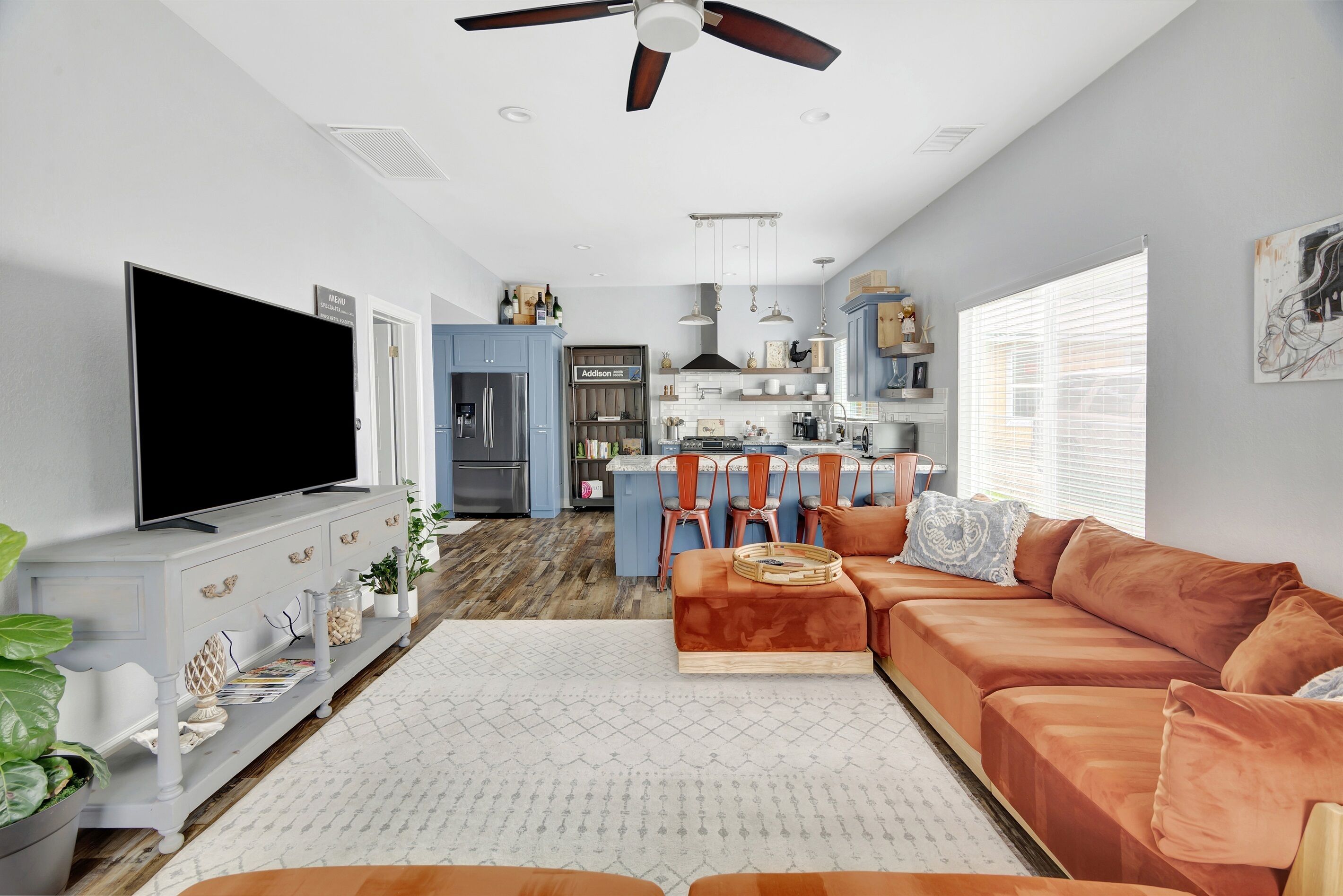 Smart TV, books