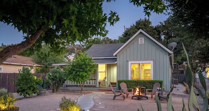 Cactus Casa - Pet, king bed, wlk2DT, Chef's kitchen