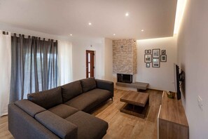 Living area - Holiday apartment with air conditioning (Valbandon)
