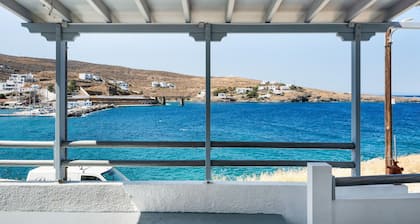 Studio 'Gorgona' with sea view, Wi-Fi and air conditioning