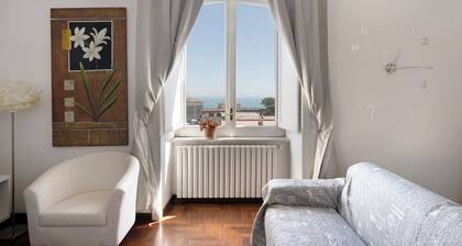 Apartment 'Divina Vietri' with Sea View, Wi-Fi and Air Conditioning