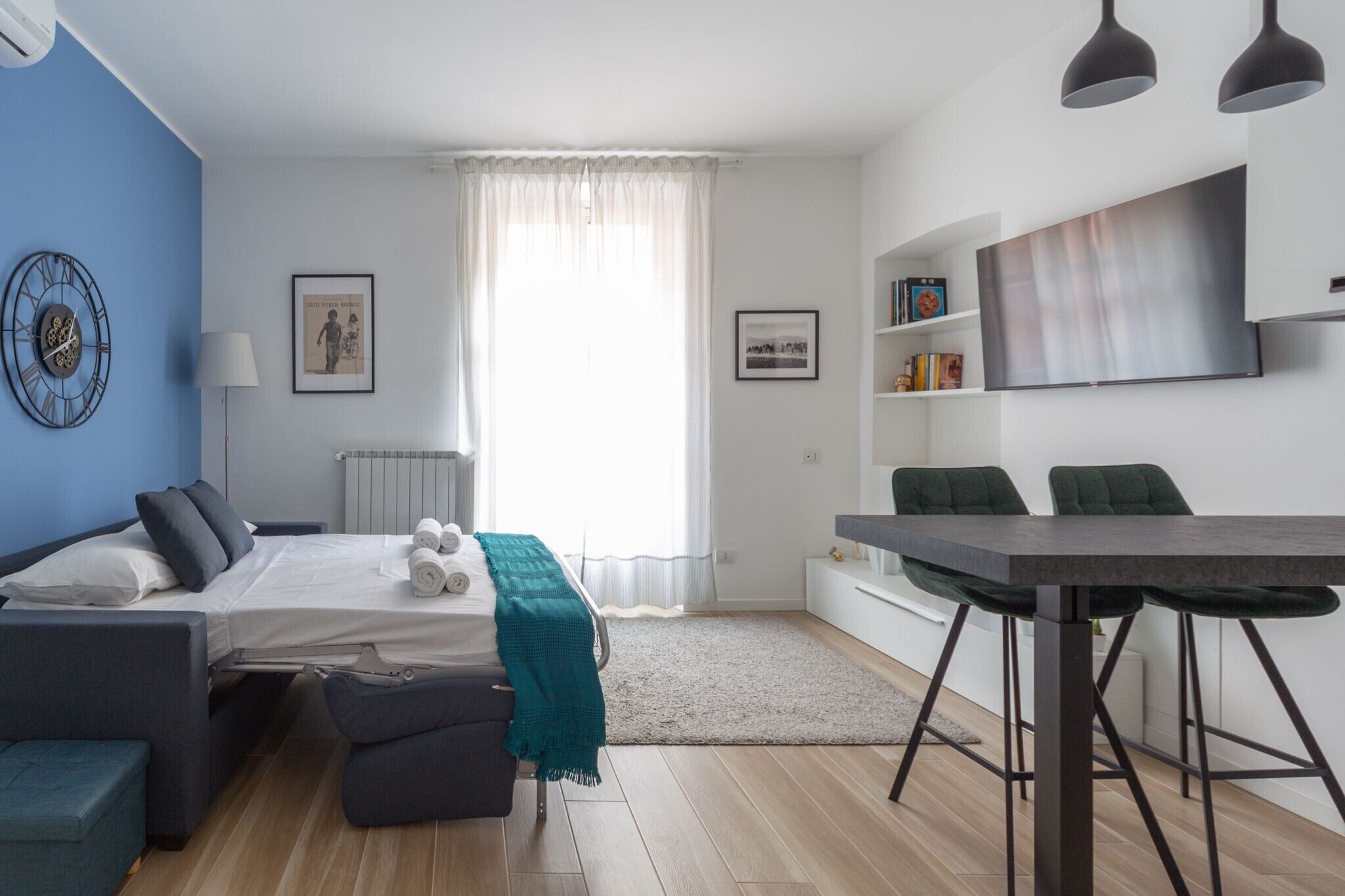 1 dormitorio, tabla de planchar con plancha, wifi gratis y ropa de cama