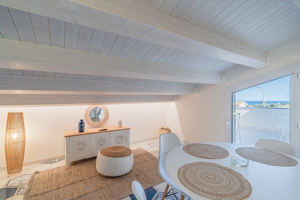 Dining - Apartment 'Boutique - Blue Sea' with Sea View, Wi-Fi and Air Conditioning (Avola)