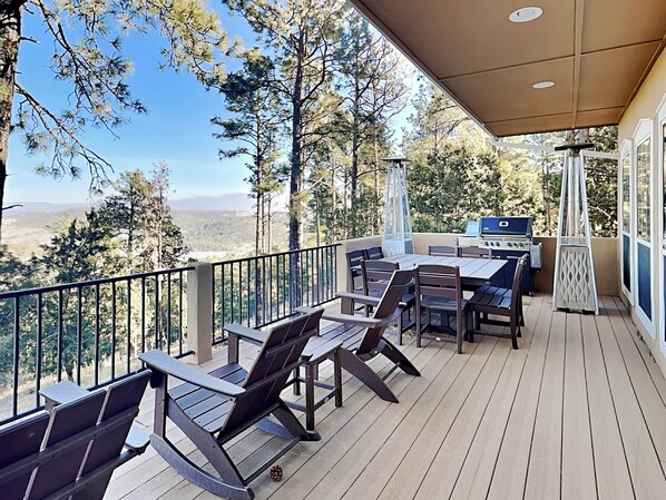 House (4 Bedrooms) | Property amenity - Scenic Wine Down by Ruidoso Vacation Rentals (Alto)