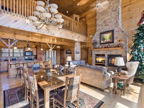 Studio (4 Bedrooms) | Property amenity - Rainbow's End by Jackson Mountain Rentals (Gatlinburg)