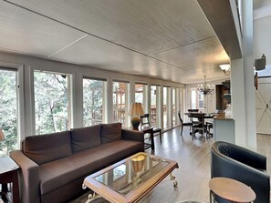 House (5 Bedrooms) | Property amenity