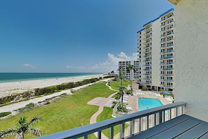 Condo (1 Bedroom) | Servicio de la propiedad