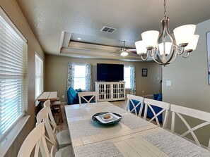 Huis, Meerdere bedden, toegang tot zwembad, uitzicht op zwembad | Dineren