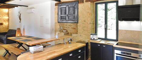 Ugn, spishäll och diskmaskin