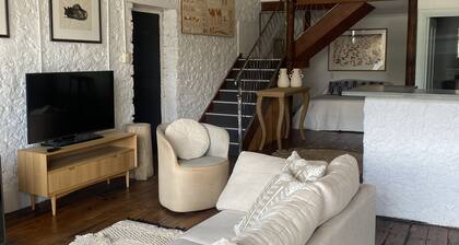 Stunning and Spacious Loft-Style Apartment in Historic Auburn